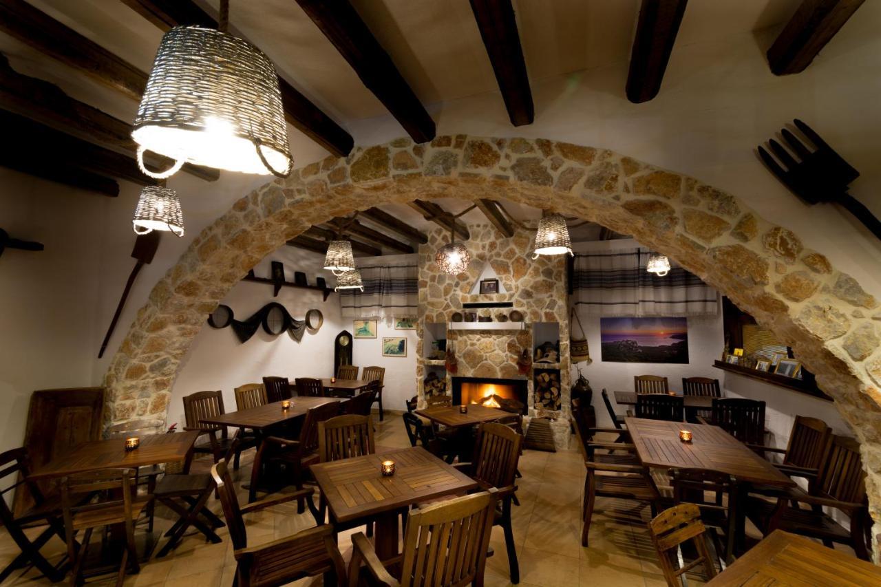 Limeri Traditional Guest House Monolithos  المظهر الخارجي الصورة