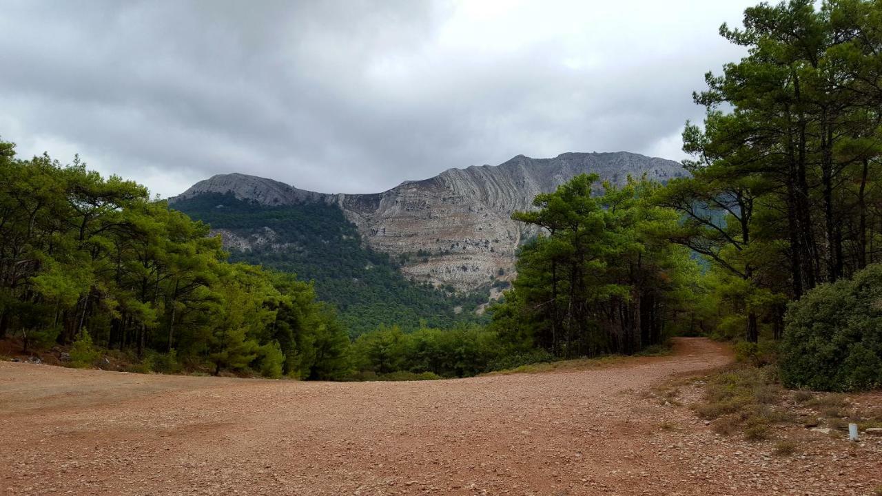 Limeri Traditional Guest House Monolithos  المظهر الخارجي الصورة