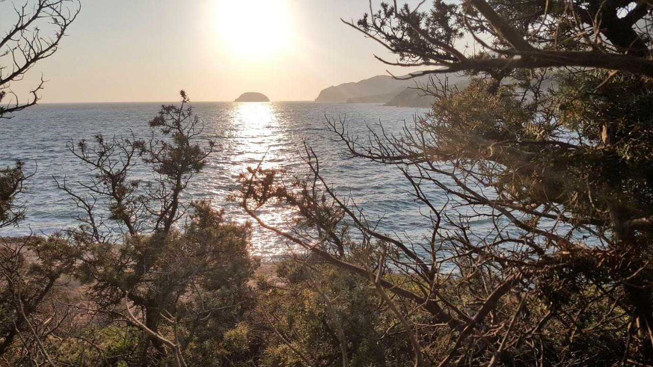 Limeri Traditional Guest House Monolithos  المظهر الخارجي الصورة