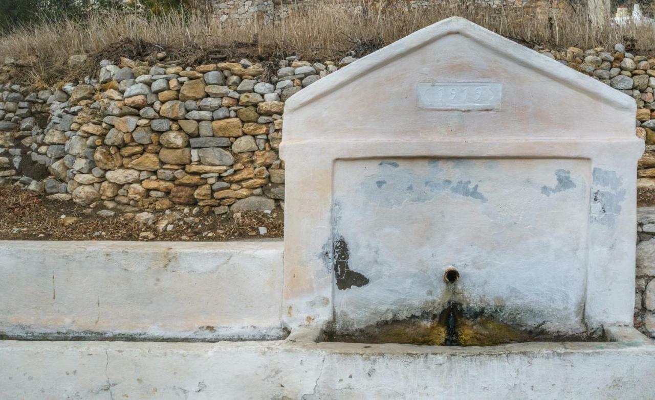 Limeri Traditional Guest House Monolithos  المظهر الخارجي الصورة